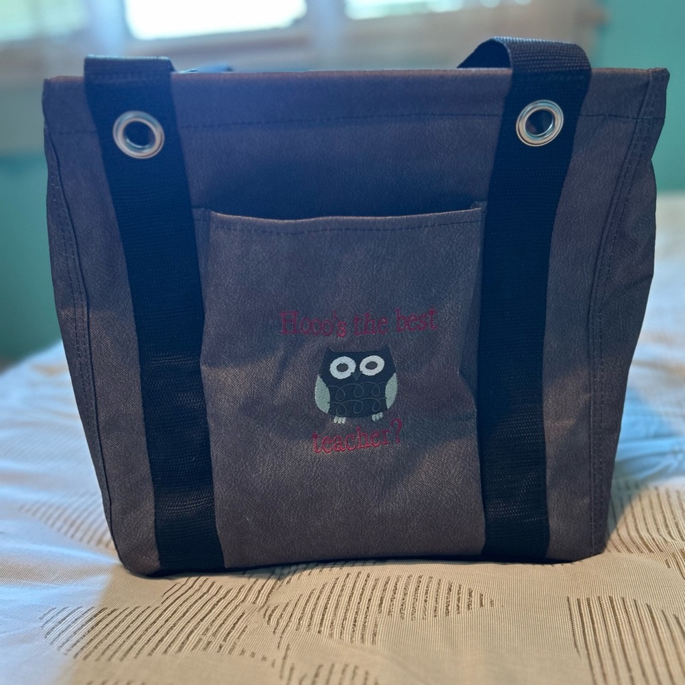 Chic Gray Owl Embroidered Tote Bag
(Hoo’s the best teacher?)